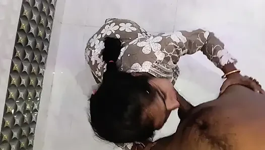 Rekaman seks tante seksi india sudipta dientot habis-habisan sama pacarnya