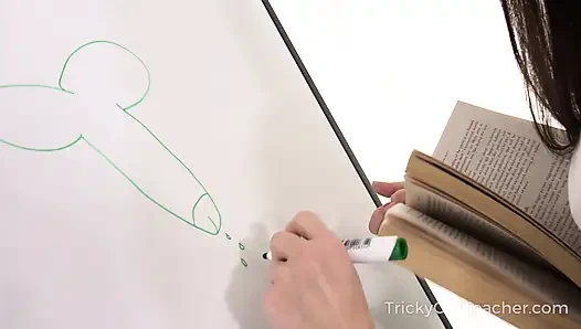 Гневный учитель наказывает своего ленивого студента на столе