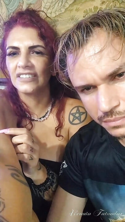 Tatuadora alemã e Melissa Devassa Nos nos bastidores