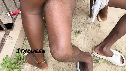 Karı koca açık havada ilişki