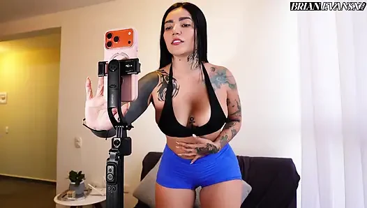Colombian STEPSISTER with a big ass and tattoos, La Rola wants her blond stepbrother's cock - Brian Evansx