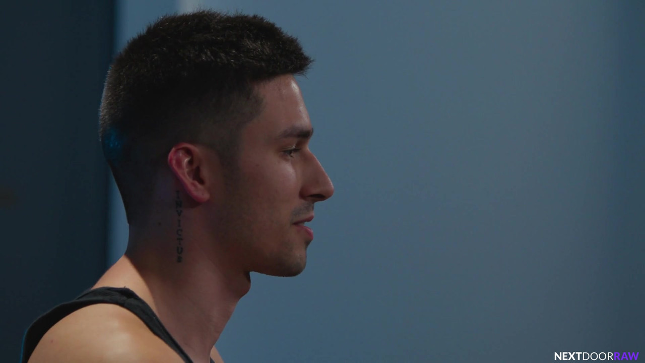 华丽的twnk性感翻转乱搞现实生活中的tatted BF大屁股