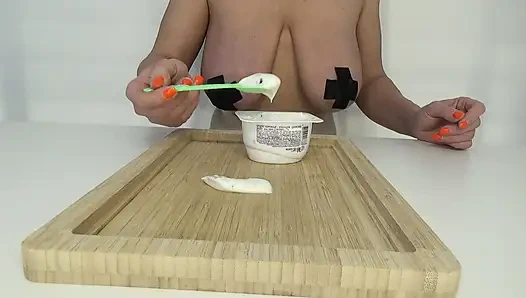 Мои Прекрасные Ножки Опять В Йогурте