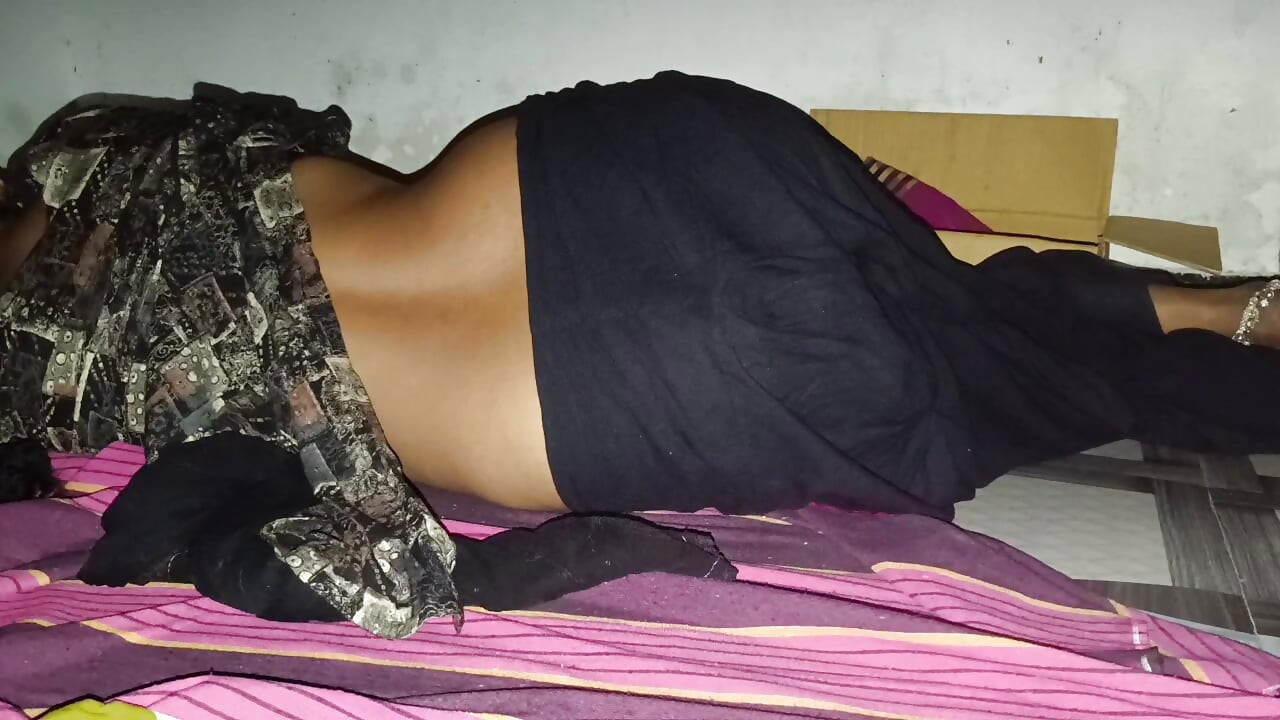 Ruko bhabhi Koi a Gaya main dekhta hun