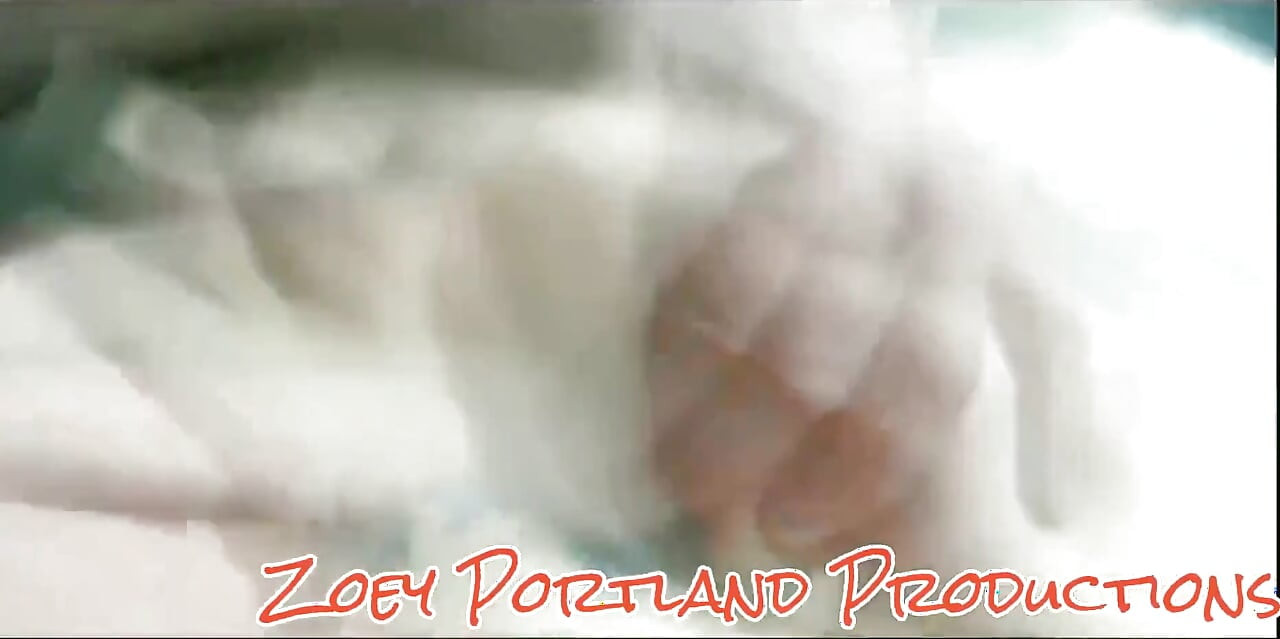 Zoey Portland Proving She Is Not a Hot Lesbian MILF but a Hot Bisexual Stepmom Next Door!! She Has a Crush on Comatozze Cums Har