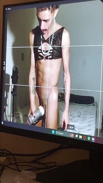 Sex Siren with Cumshot