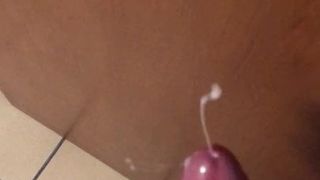 Съемка с 10-камшотной порцией спермы на двери
