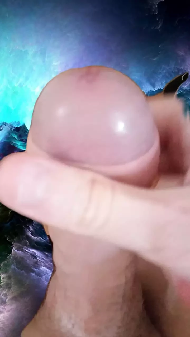 MILF TAKING BIG COCK JOCKER'S COCK - HOT TRANS