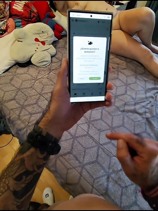 У веб-камері на Xhamster Live і зі своєю піхвою неголена Ріва робить мені ефектний мінет