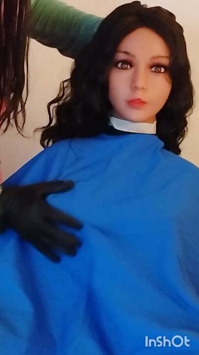 Lindsey haircutting cape modeling session busty sex doll