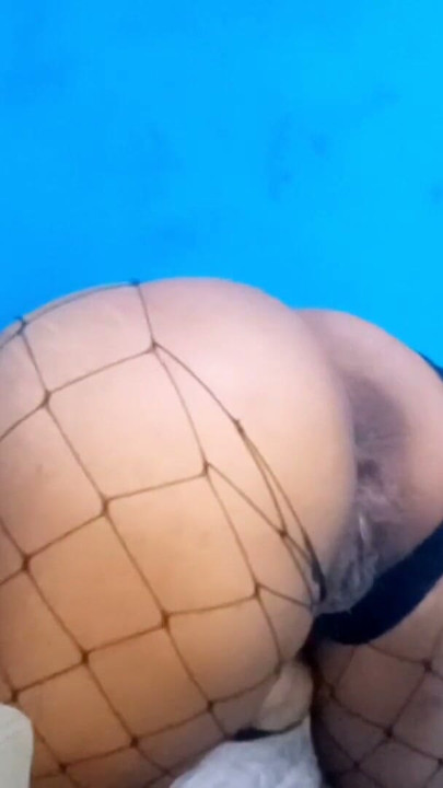 pussy making vaginal farts, very beautiful and pleasurable | Clip 2