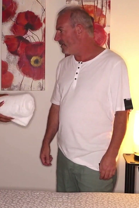 MILF Babi Blends Swedish and Deep Tissue Before a Deepthroat Release