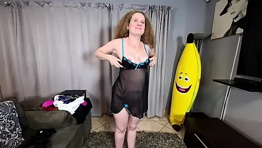 Amateur MILF first time lingerie try on haul