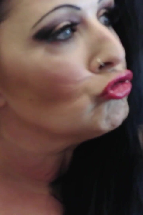 Red lipstick duck lips pouting