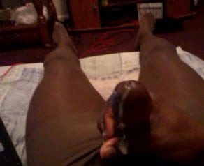 A new jerkoff in pantyhose