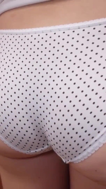 거유의 아름다운 소녀와 땀을 흘리는 장면을 촬영했습니다. 직장에서 집으로 가는 길에 성적으로 활동적이었어... | 클리 2