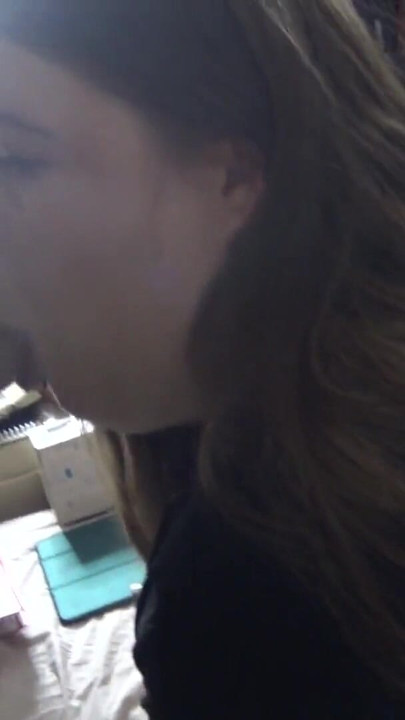 POV Quick Blowjob | Clip 1