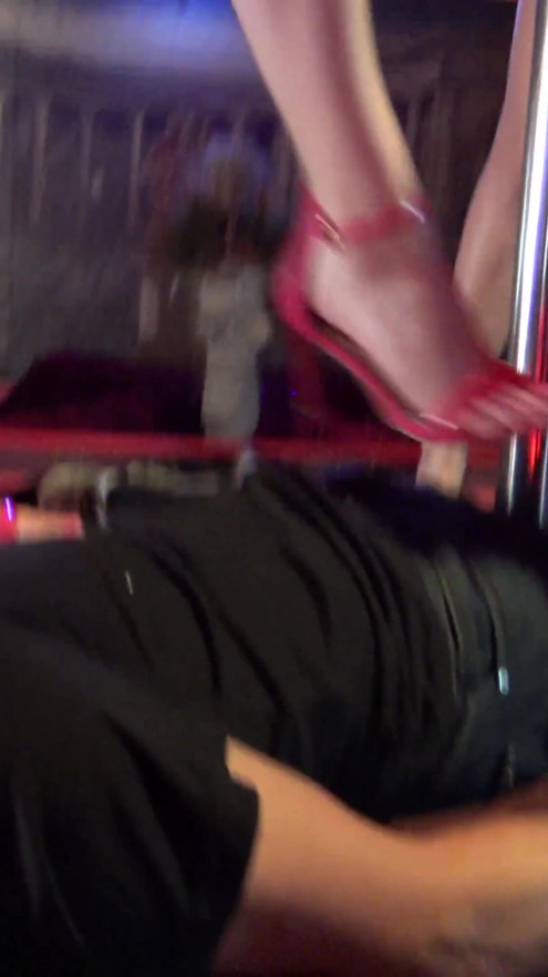 Poledance trampling!