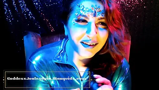 Asmr ağız sesleri, saç tarama ve daha fazlası