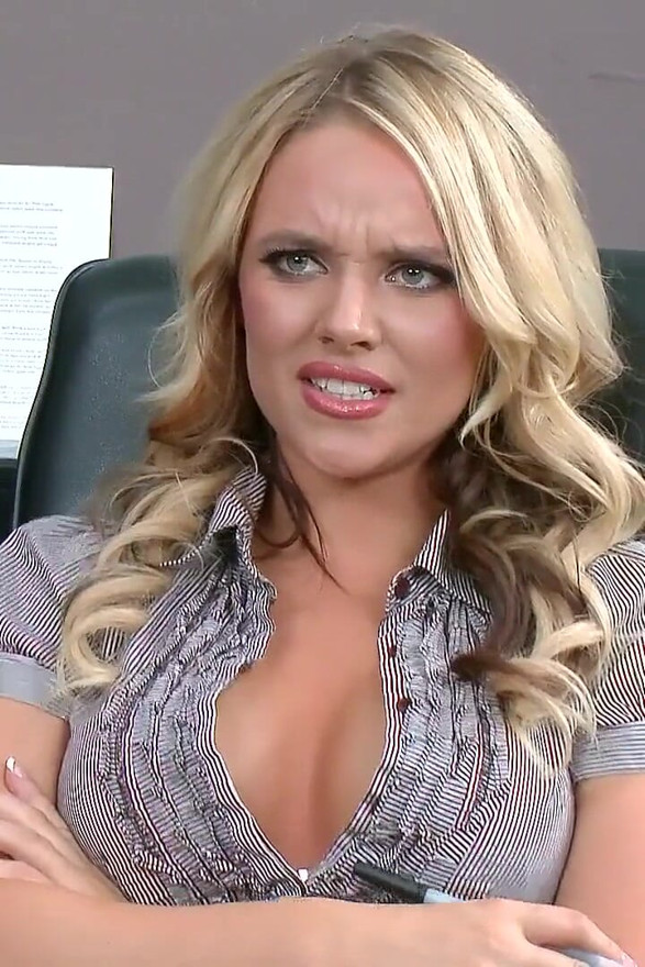 Brazzers - Danny D Begs Busty Da Alexis Monroe for Forgiveness by Slamming His Big Cock Into Her Tight Wet Pussy