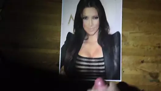 Kim Kardashian Cum Tribute (with original orgasm)