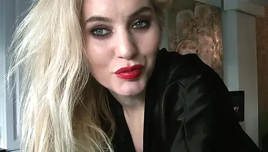 Мачеха-копательщик с золотом