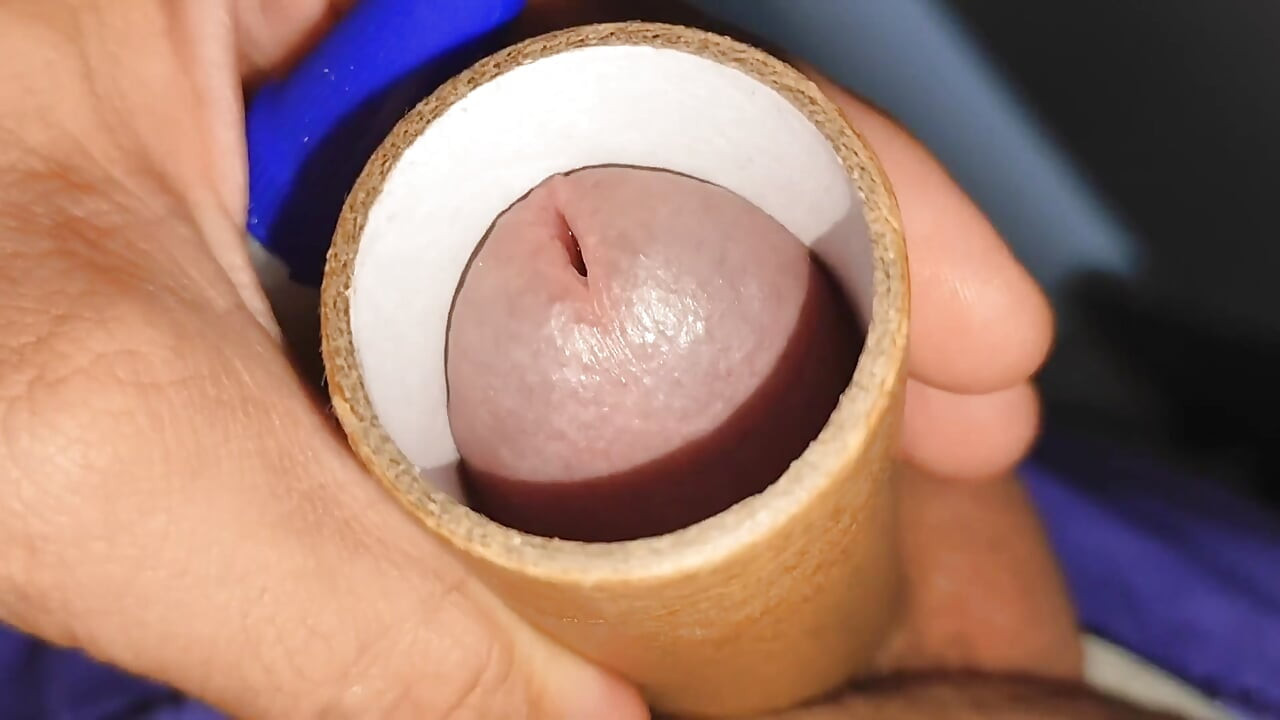 액체 접착제로 글랜스 페니스 선명화.