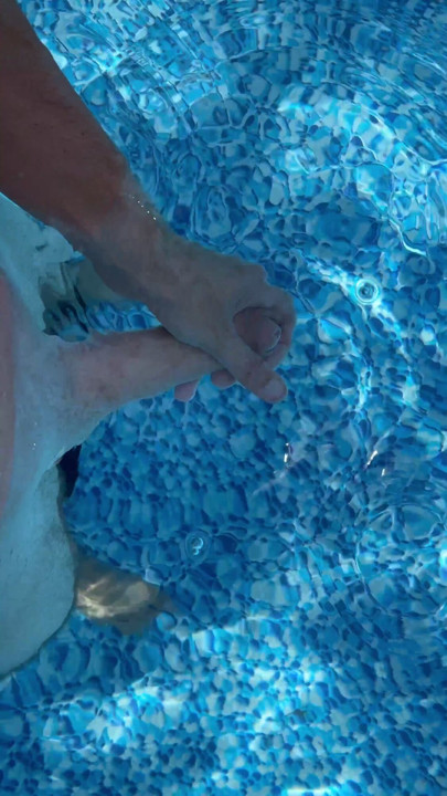BeENJoY - masturbation in the pool and big cumshot underwater | Clip 1