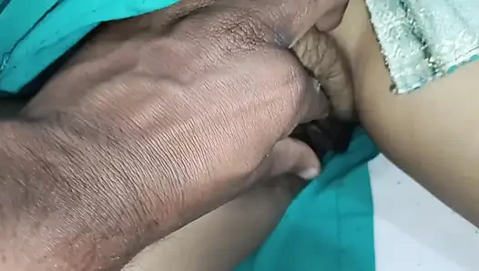 Ich habe die muschi eines desi bhabhi im dorf gefickt