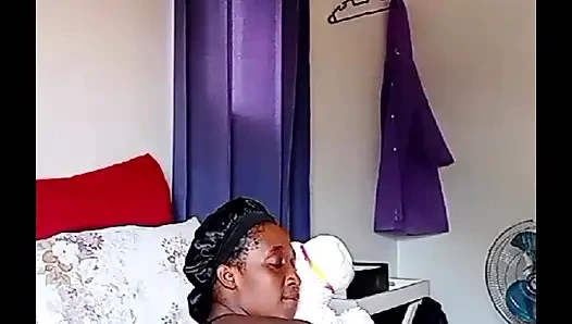 Aku tidak peduli dia ayah tiriku, hari ini dia akan menyetubuhiku