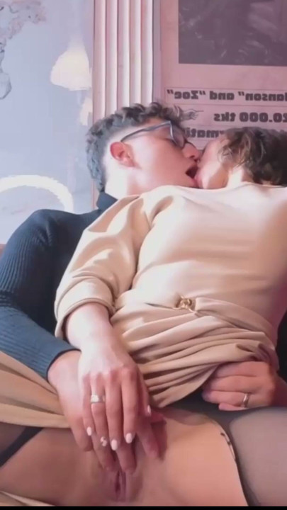 I came home from class soaking wet, and my boyfriend helped me by masturbating me