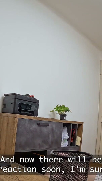 LOAN4K. Una joven empezó una relación sexual con un oficial de préstamos | Clip 1