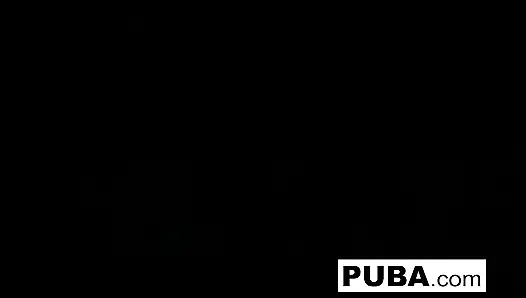 Dani daniels menangkap asa akira lalu menyetubuhinya