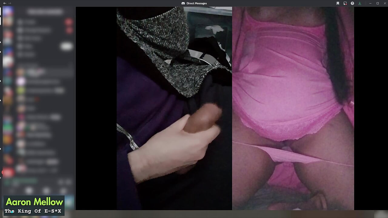 Videoopkald med god pige på discord bliver til esex med lille brystkvinde, der bruger sin dildo og stønner, mens jeg kommer