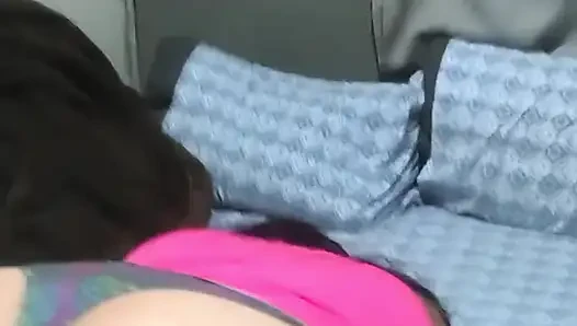 Komşu aniden geliyor