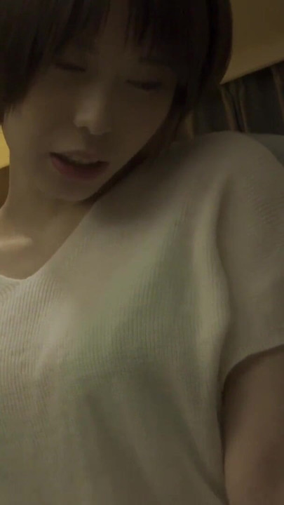 This is a super sexy beauty I got on a dating site! Her friends call her Mee. | Clip 1
