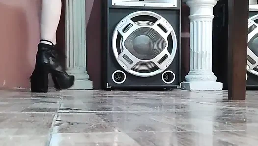 Heels Worship