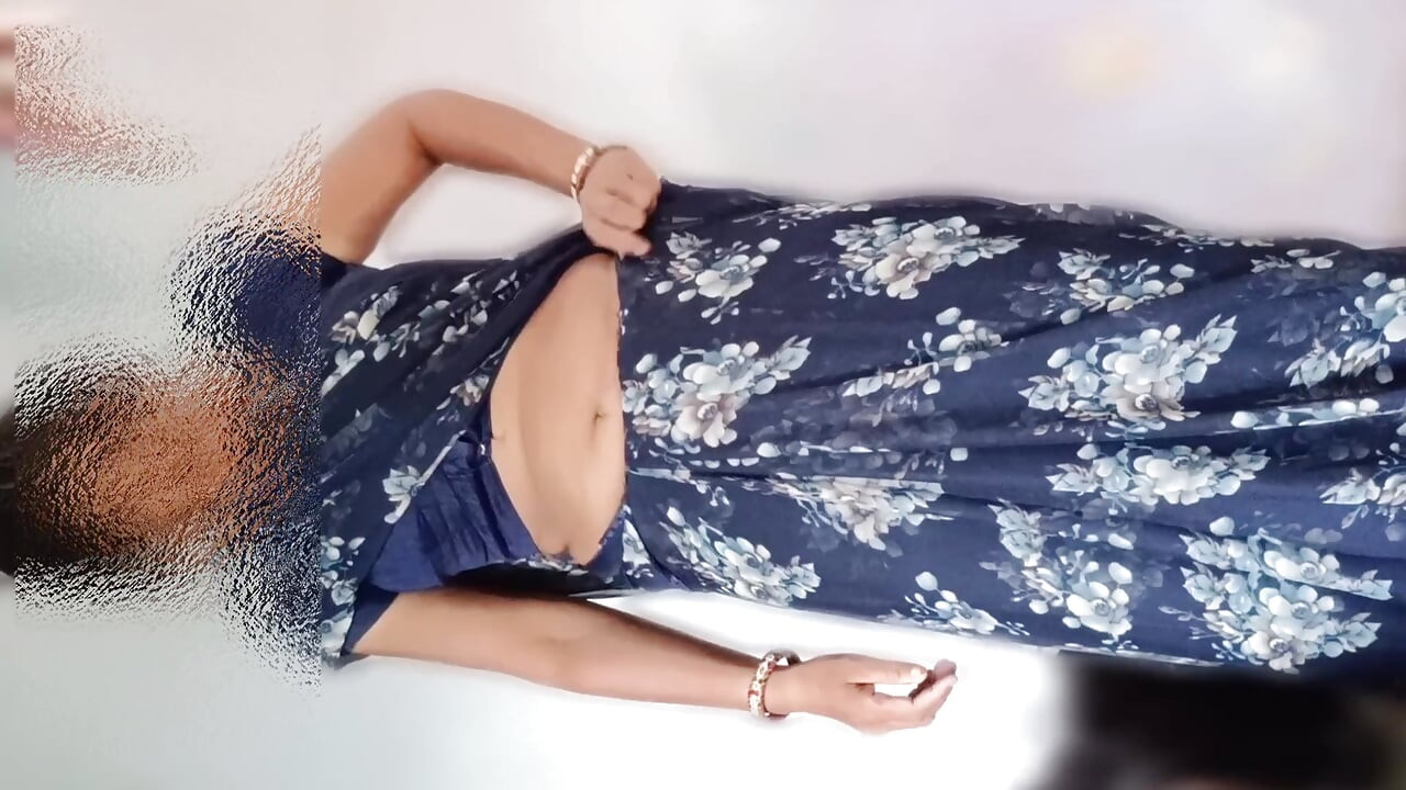 Sauteli bahan apne sautele bhai ke gaddhon ki hokar doggy style mein bhai ke land per baith sawari Kar do ki Ghodi Bankar ki land Le Rahi pi