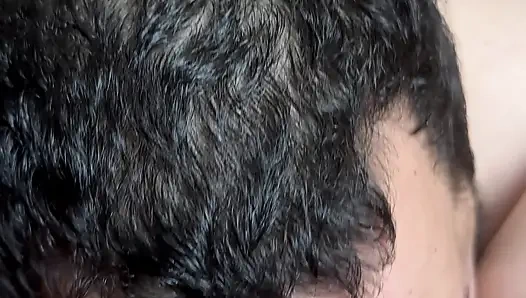 Eating out girlfriends pussy