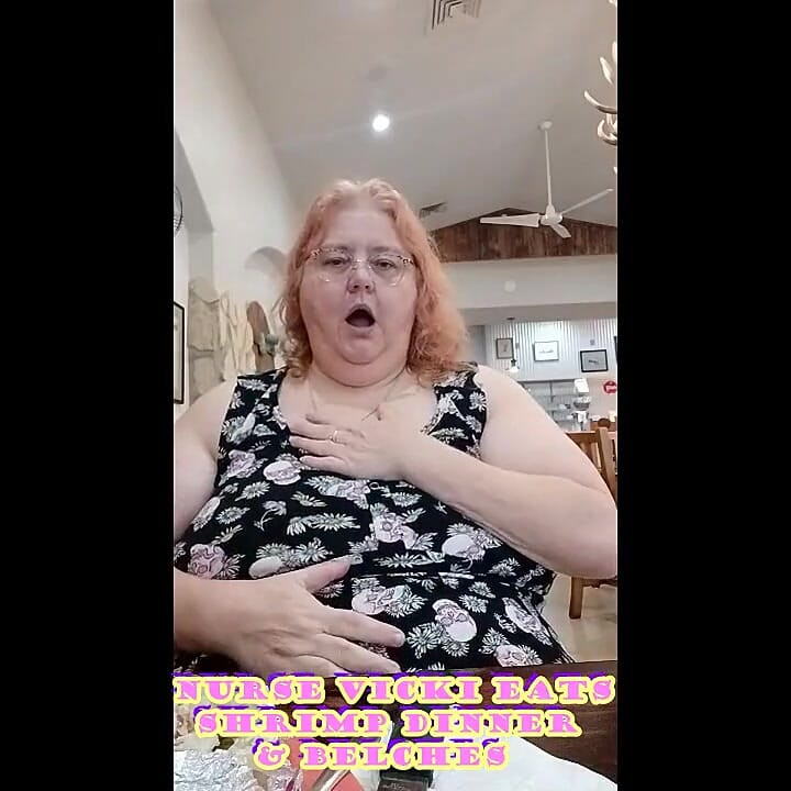Nv ăn tôm bữa tối belches