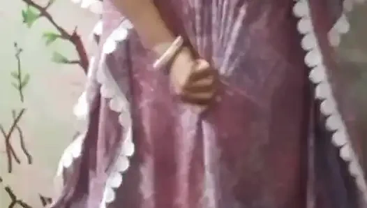 Priya mengisap