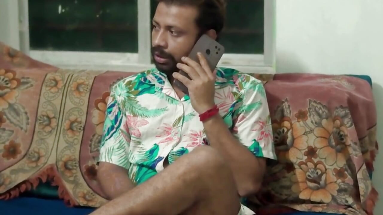 Bhabhi ko akele dikh kar dever ne bathroom me jaker chod diya