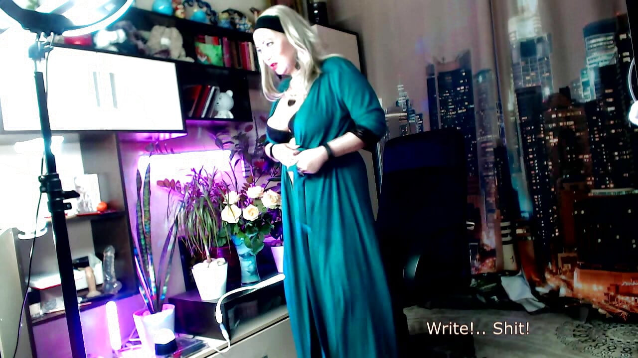 Aimee Hot MILF on jumalainen kypsä huora, tai kaikki mitä sinun tarvitsee tietää kypsien narttujen ruiskuttamisesta...