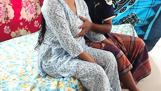 Adik tiri yang super hot ini dientot habis-habisan sama besar sampai merem melek