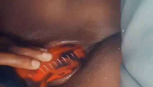 Sie liebt es, gefickt zu werden