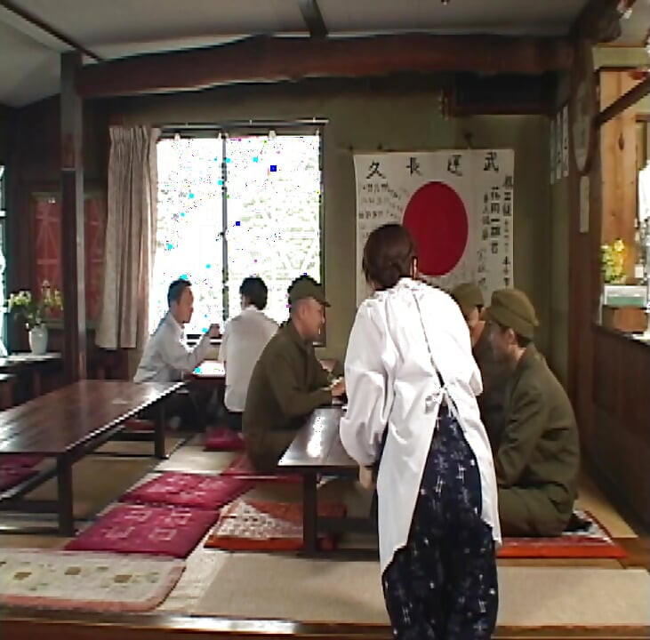 P135G08 The last night of a couple who received a draft notice, the loss of virginity on the eve of a special attack. A fleeting yet erotic story of Japan's final stages of war, where each person's feelings intersect.