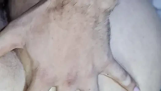 Bu sefer odamda yalnız değilim