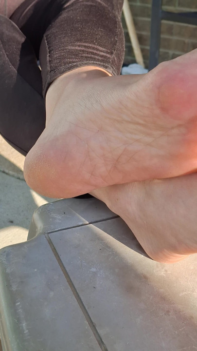 Get on your knees and worship my 60-year-old mature bare feet. get your tongue between each of my toes and make them sloppy wet.
