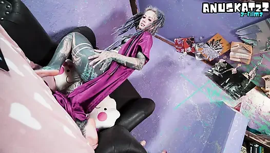 Dövmeli modelin anal canlı yayın oyuncakları götünü canlı parçalıyor
