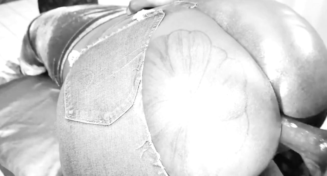 Ebenholz desi stiefmutter, dicker arsch, zusammenstellung, die stiefsohnschwanz sehr hart nimmt